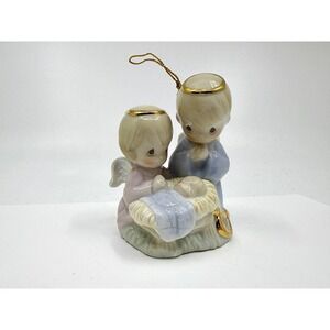 1997 Enesco /Precious Moments - Nativity Two Angels Praying Over Jesus  Retired